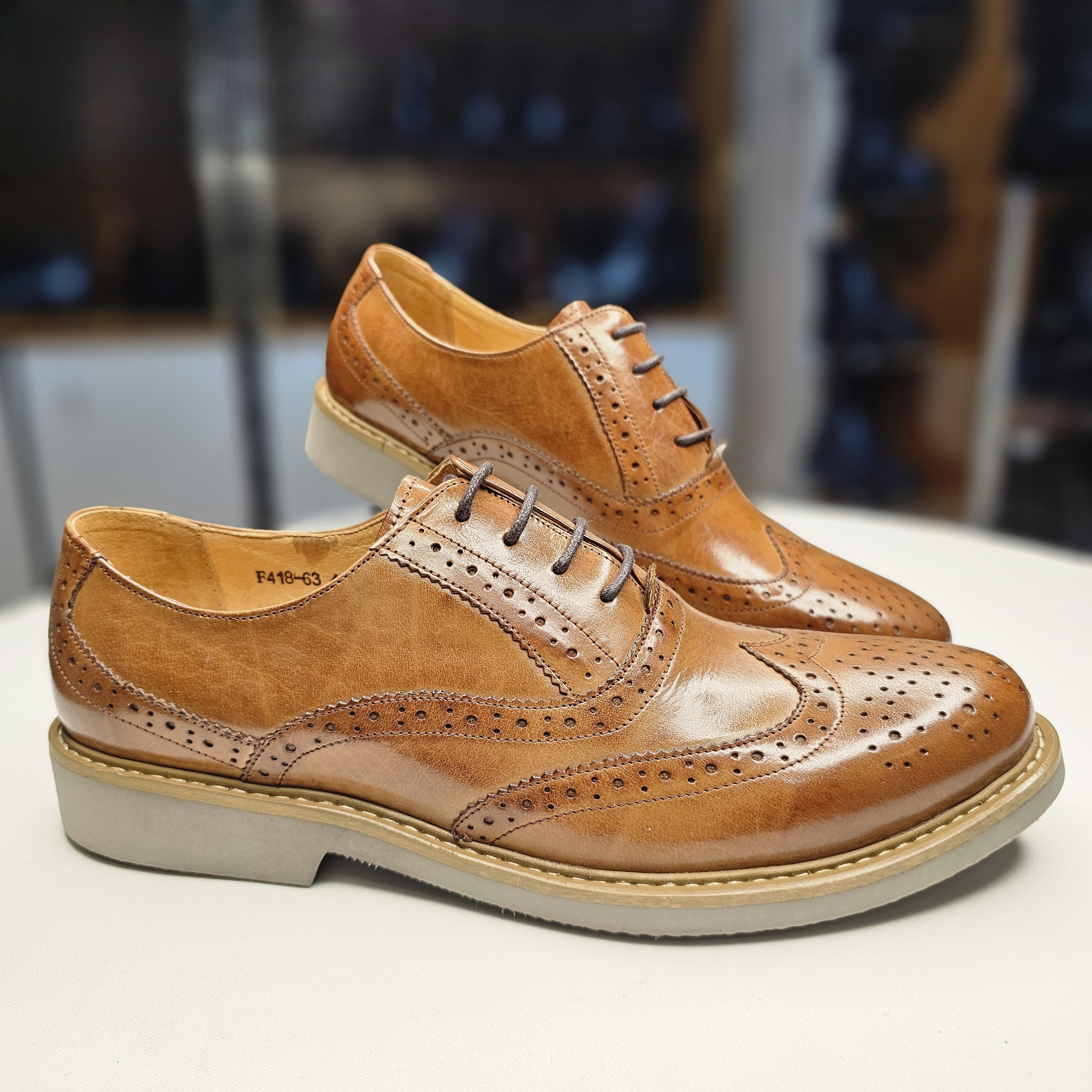 Шаргал Brogue Wingtip классик ботинк