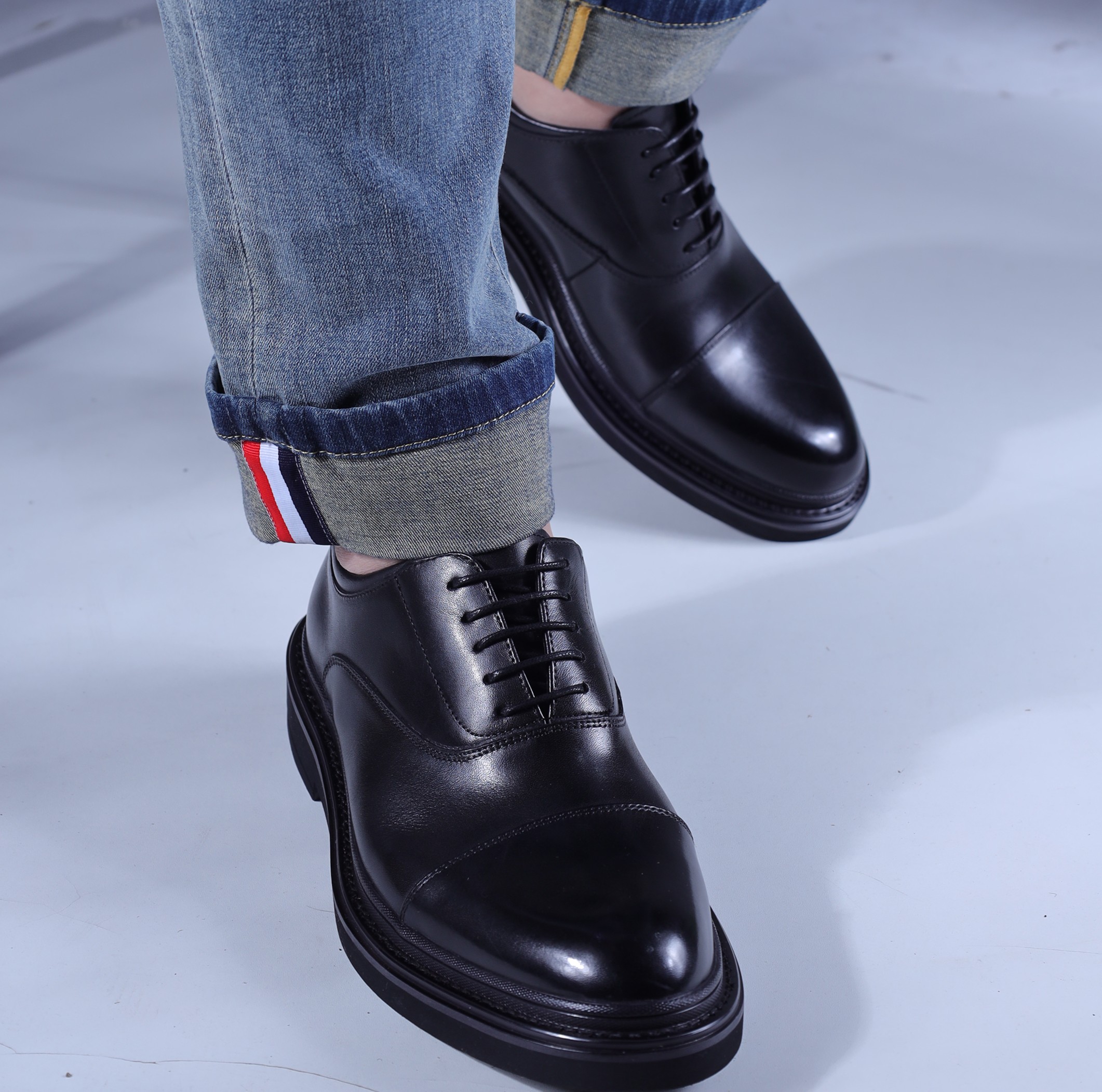 Хар арьсан Cap-Toe Oxford классик ботинк