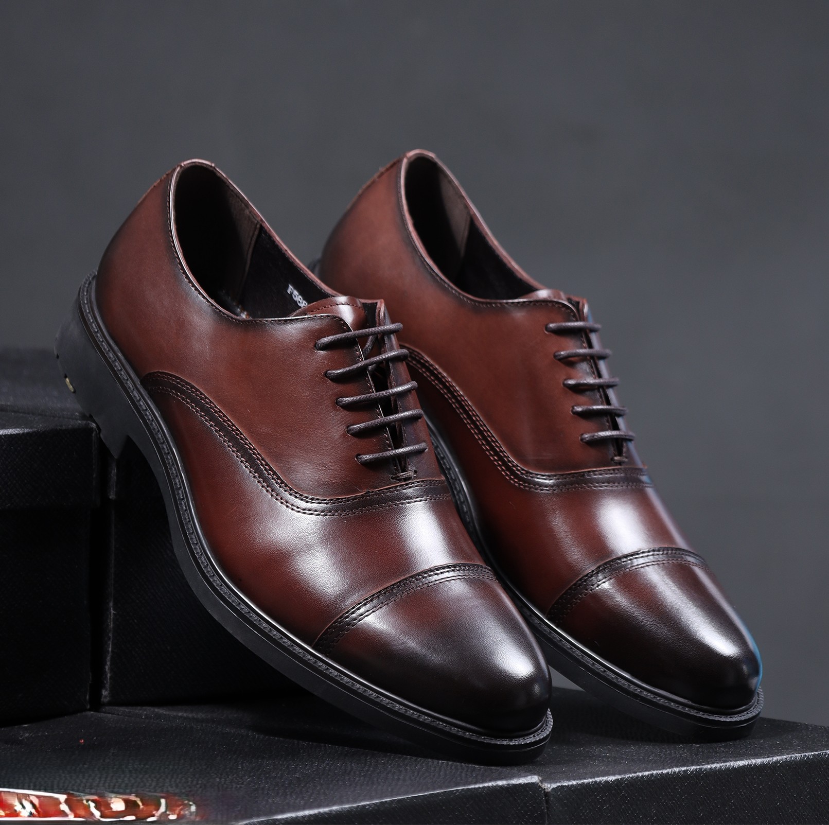 Хүрэн арьсан Cap-Toe Oxford классик гутал