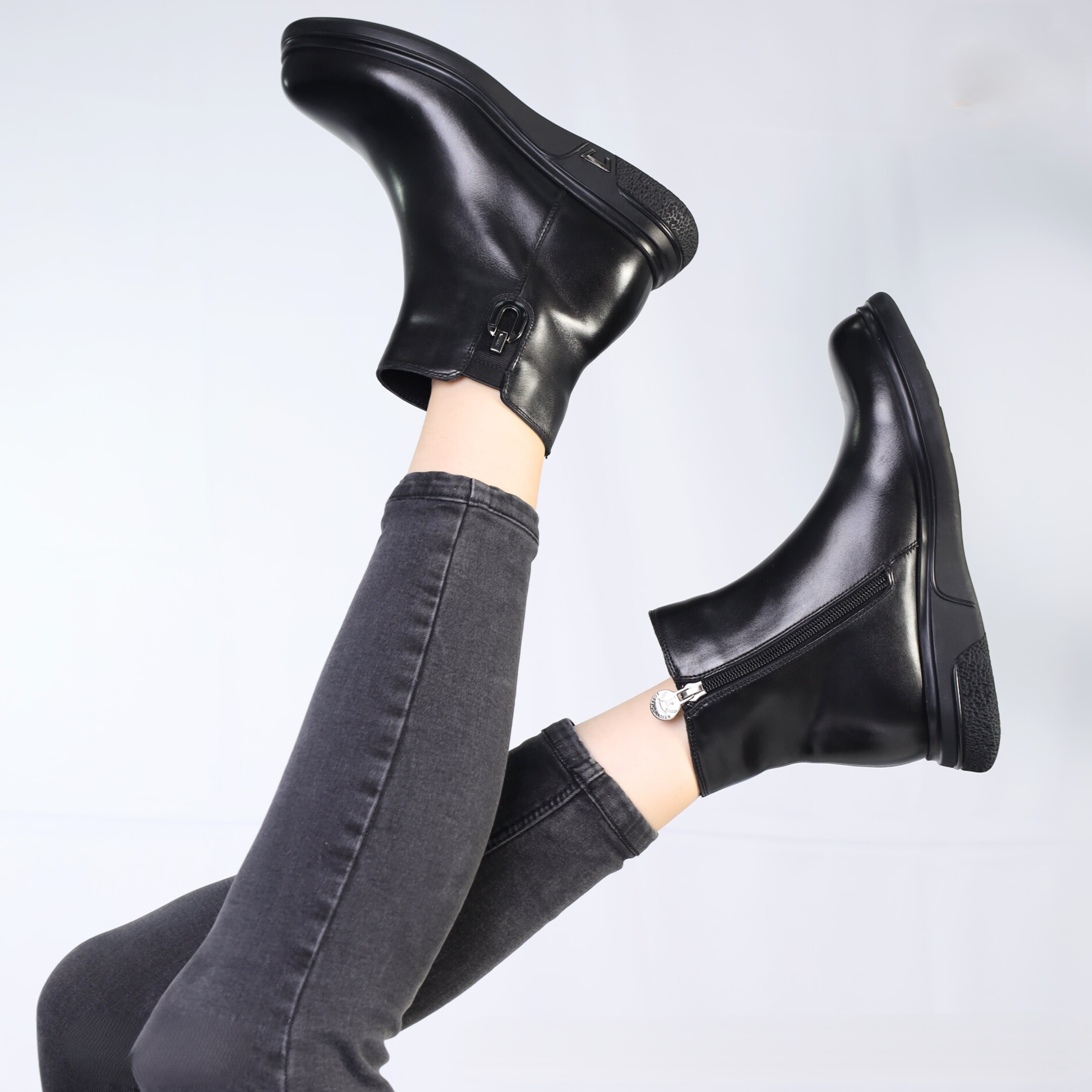 Хар арьсан Wedge Ankle Boots