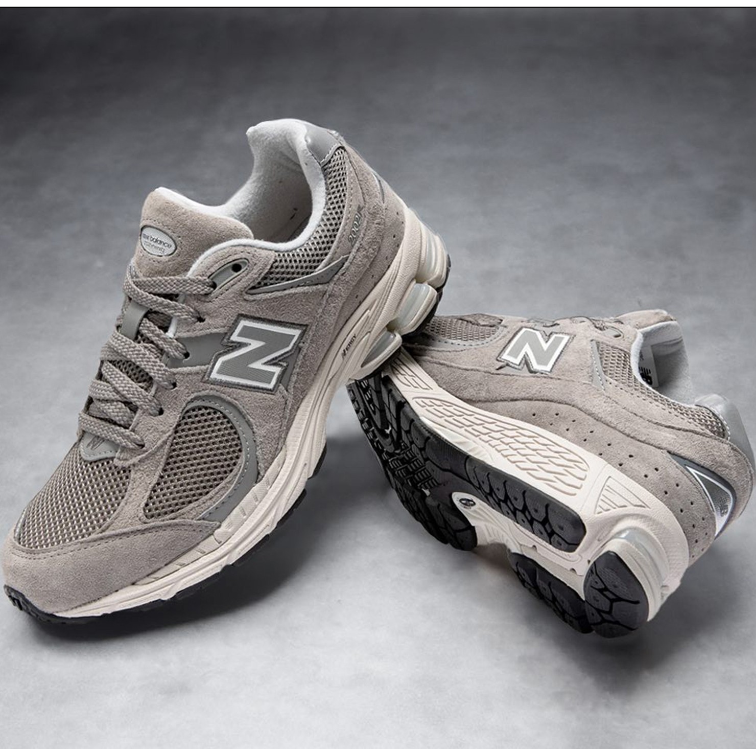 New Balance 2002R саарал пүүз