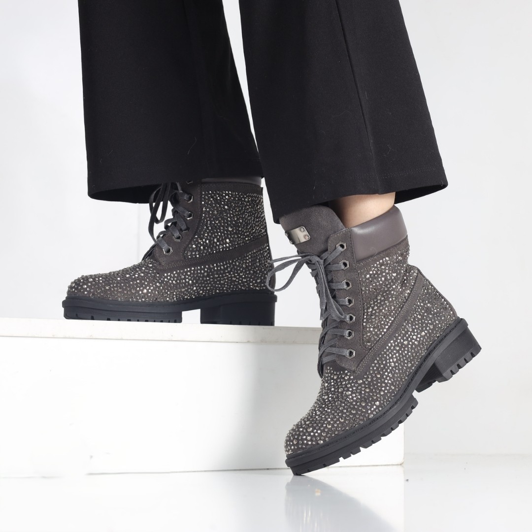 Саарал чулуун чимэглэлтэй Lace-Up Boots