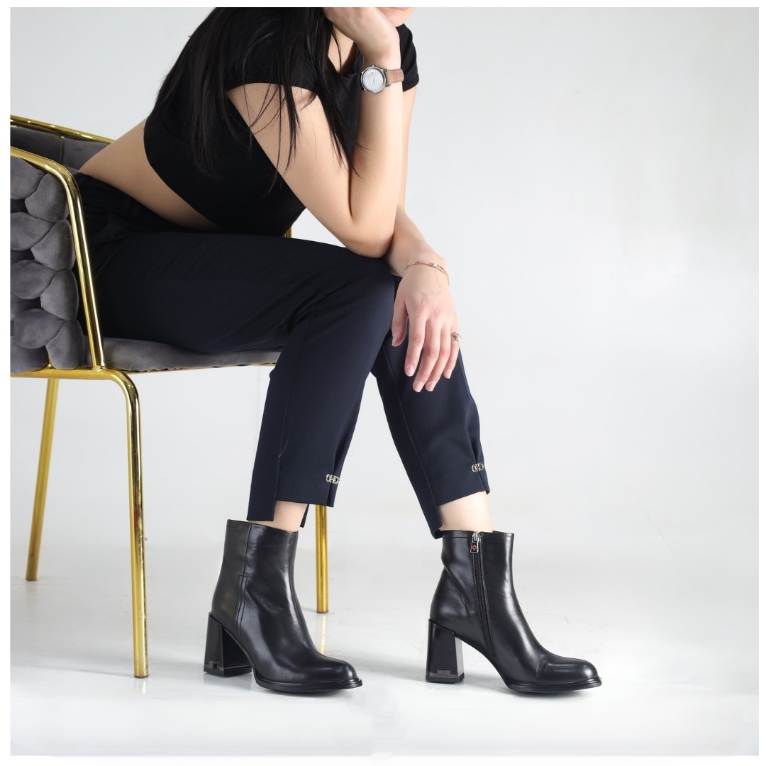 Хар арьсан Block-Heel Ankle Boots